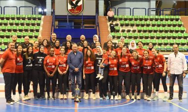 رسالة الخطيب للاعبات اليد عقب التتويج بالكأس