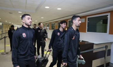 استعدادا لمباراة العودة أمام الرجاء.. بعثة الأهلي تصل المغرب