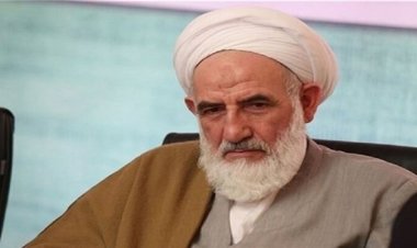 مقتل رجل الدين الإيراني البارز آية الله عباس في هجوم مسلح
