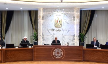 الوزراء: تنفيذًا لتوجيهات الرئيس تحركنا منذ اليوم الأول لتأمين عودة أبنائنا من السودان
