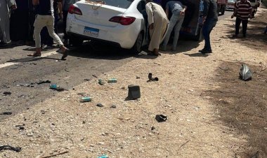 مصرع طبيب إثر حادث انقلاب سيارة ملاكي على صحراوي قنا