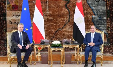 الرئيس السيسي يستقبل مستشار النمسا بقصر الاتحادية