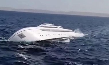 القوات البحرية المصرية تقوم بإخلاء وإنقاذ لنش سياحى بنطاق قاعدة البحر الأحمر