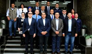 رئيس الوزراء يتفقد مصنعاً لـ«إس إي وايرنج سيستمز إيجيبت» التابعة لـ«سوميتومو» اليابانية