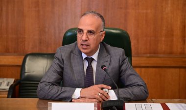 وزير الري:  يوجه بسرعة إنهاء أعمال تطهير الترع