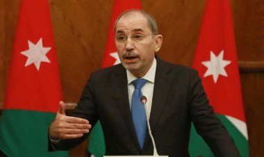 وزير الخارجية الأردني يلتقي مساعدة وزير الخارجية الأمريكي لشؤون الشرق الأدنى
