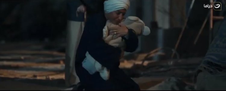 مشهد يخلع القلوب.. محاولة قتل رضيعه ستهم في الحلقة العاشرة (فيديو)