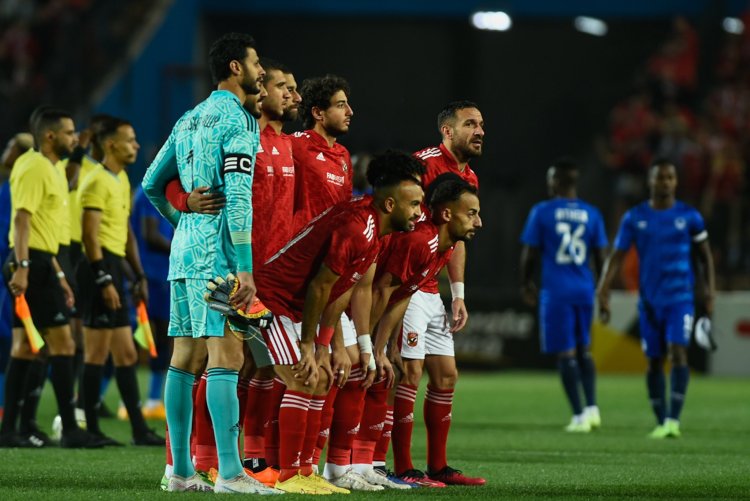 عقب الفوز الكبير.. اشتباكات بين لاعبي الأهلي والهلال في استاد القاهرة