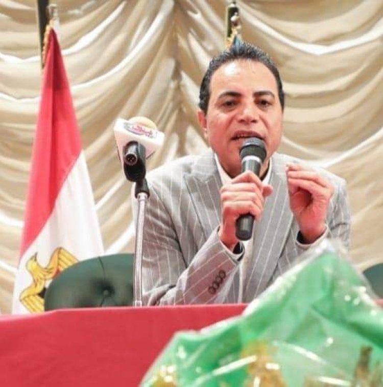 جمال عبد الرحيم يعلن تكريم 6 صحفيين لتغطيتهم العمليات العسكرية ضد الإرهاب بسيناء