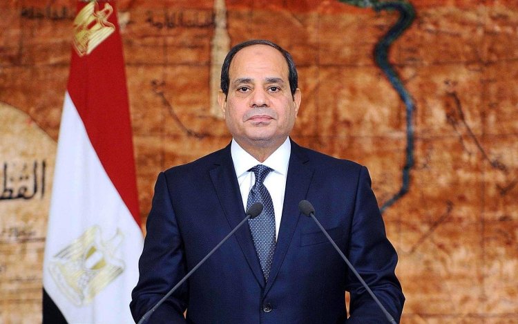 الرئيس السيسي يشهد اختبارات المتقدمين للالتحاق بوظائف التعليم