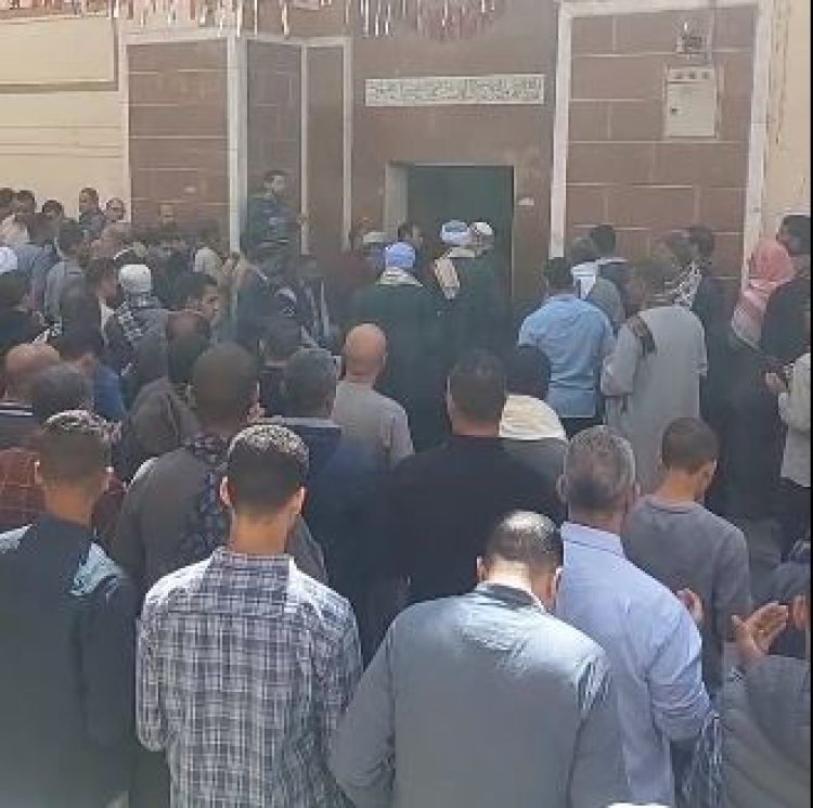 لقى مصرعه في حادث.. جنازة مهيبة لمدير أمن بورسعيد في مسقط رأسه بسوهاج