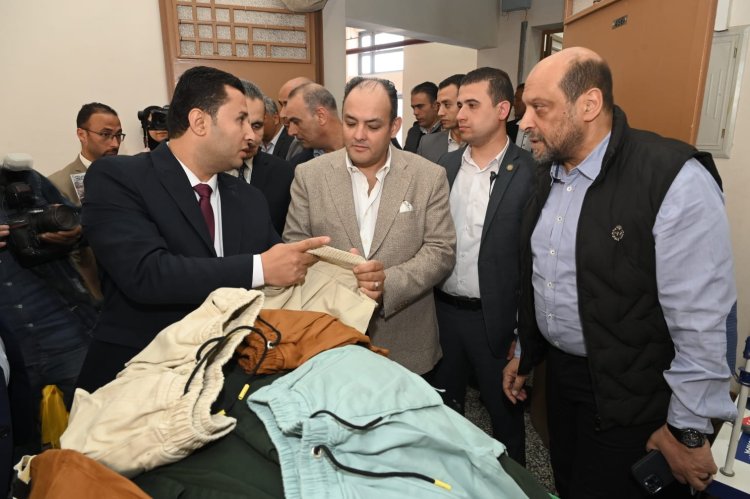 وزير التجارة والصناعة يوجه هيئة التنمية الصناعية بتقديم مزيد من التيسيرات للمستثمرين