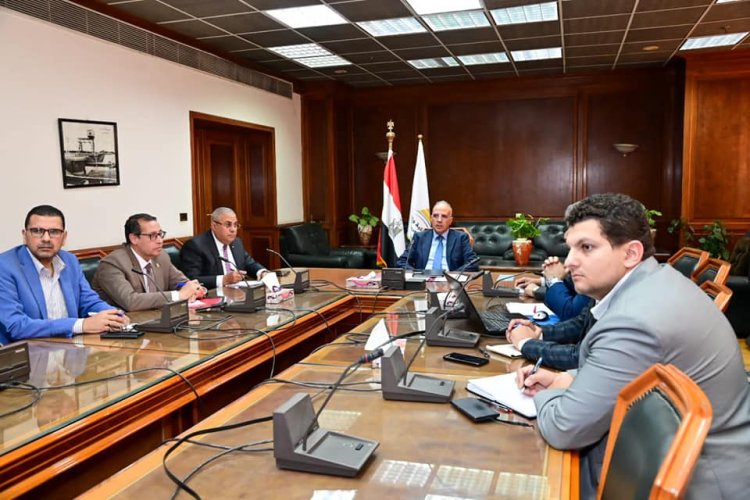 وزير الري يتابع إجراءات تعظيم الإستفادة من أملاك الوزارة وحمايتها
