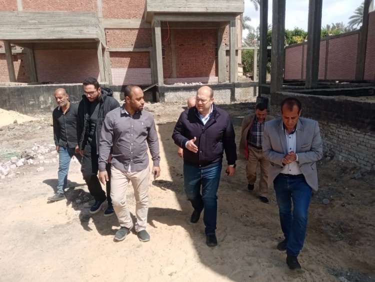 نائب محافظ الجيزة يتفقد الوحدة المحلية لقرية سقارة بمركز البدرشين