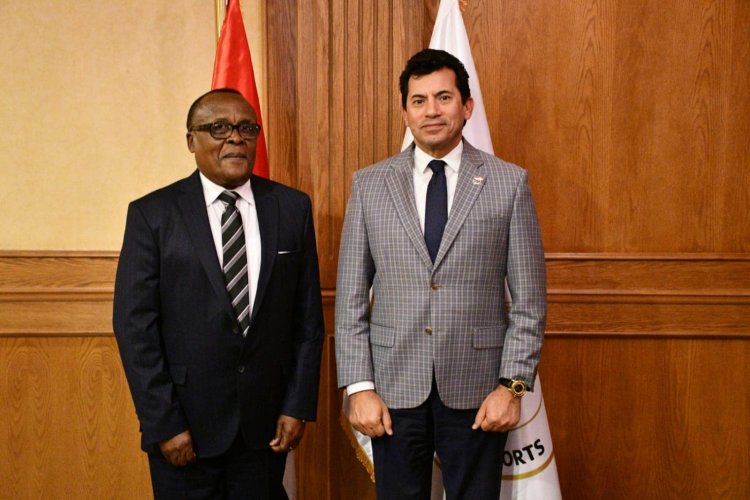 وزير الرياضة يلتقي نظيره الكونغولي لبحث التعاون المشترك