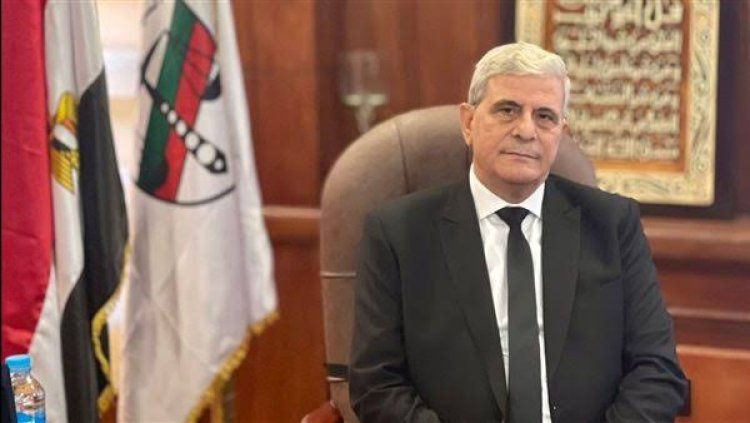 بمناسبة عيد القيامة.. رئيس هيئة النيابة الإدارية يهنئ البابا تواضروس الثاني بابا الإسكندرية