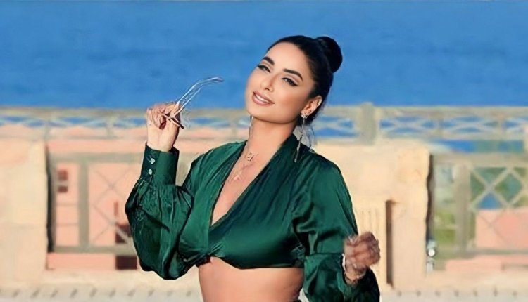 جوري بكر: «بينشروا صوري عريانة في نهار رمضان»