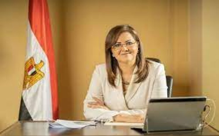 وزيرة التخطيط ترصد مشروعات التنمية بسيناء في عيد تحريرها