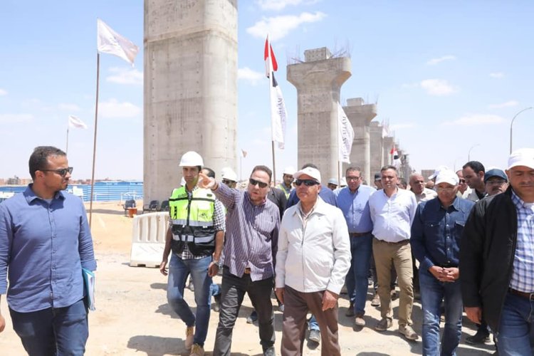 وزير النقل: شبكة القطار الكهربائي السريع تسهم في خدمة المناطق العمرانية والصناعية