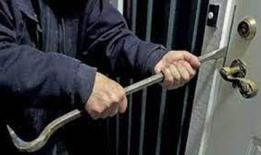 القبض على عاطل سرق شقتين بمنطقة 15 مايو