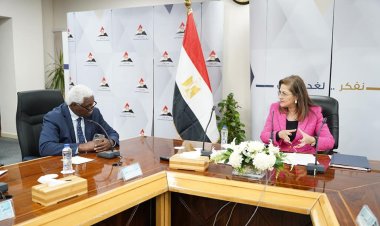 وزيرة التخطيط تلتقي سكرتيرعام منظمة المدن والحكومات المحلية المتحدة الأفريقية