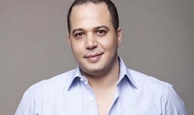 في مقدمتهم «آسر ياسين».. توافد الفنانيين على جنازة الراحل مصطفى درويش