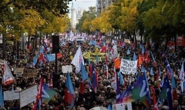  انطلاق 300 مسيرة في جميع أنحاء فرنسا احتجاجًا على قانون التقاعد