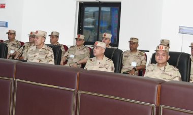 رئيس أركان القوات المسلحة يشهد إحدى مراحل مشروع القيادة التعبوي لإدارة الإشارة «أمان-2»