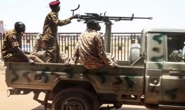 السودان.. تجدد الاشتباكات المسلحة وتحليق للطيران العسكري في الخرطوم