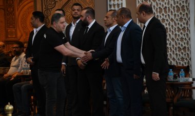 بدء  عزاء مصطفى درويش بمسجد الشرطة في أكتوبر (صور)