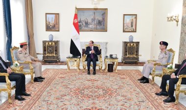 الرئيس عبد الفتاح السيسي  يستقبل وزير دفاع جمهورية اليمن العربية الشقيقة
