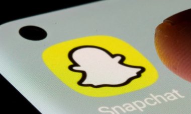 سناب شات يطلق روبوت دردشة  My AI وتصل المحادثات إلى 2 مليون محادثة