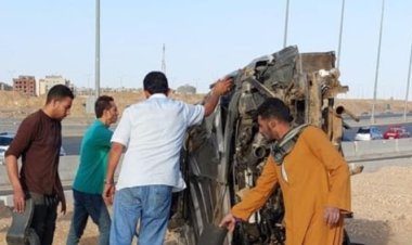 «راجعين من المصيف».. إصابة زوجين وابنتهما في حادث انقلاب سيارة بطريق مرسى علم 