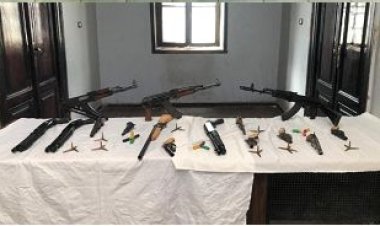 بالصور.. ضبط 24 بندقية الية وخرطوش فى حملة أمنية بأسيوط