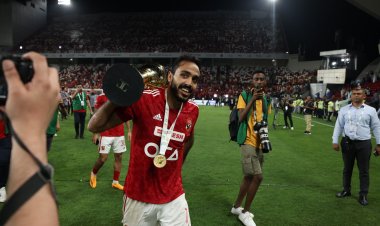 عن غرامة الزمالك «كهربا»: «معيش غير 5 جنيه هفطر بيهم الصبح فول وطعمية»