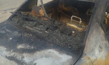 السيطرة على حريق 4 سيارات ملاكي بجوار موقف بنها العمومي