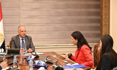 وزير الري  يلتقي المدير التنفيذي لهيئة فولبرايت في مصر
