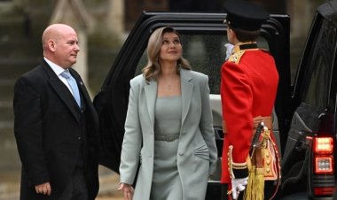 فينيجان بايدن بـ«فوق الركبة»..  شاهد  إطلالات الأميرات في حفل تتويج الملك تشارلز الثالث