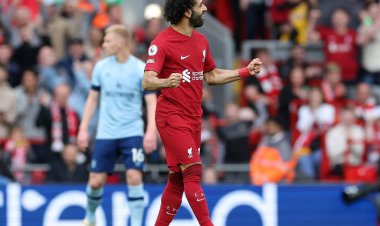 صلاح يقود هجوم ليفربول أمام ليستر في الدوري الإنجليزي