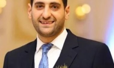 «وقع من طوله في العزاء».. وفاة عم طبيب كفر الشيخ حزنًا عليه 