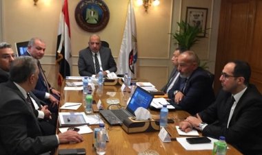وزير قطاع الأعمال يبحث مع رئيس صندوق التنمية الحضرية الاستفادة من بعض أراضى الشركات
