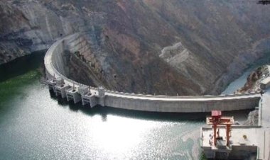 أستاذ موارد مائية: «زلزال عنيف يضرب إثيوبيا بسبب بحيرة سد النهضة»