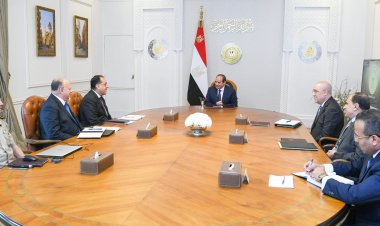 عاجل.. الرئيس السيسي يجتمع بمصطفى مدبولي و وزير الإسكان