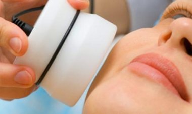 تعرفي علي فوائد وأضرار إزالة الشعر بالليزر