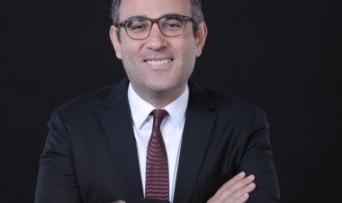 محمد الدماطي يطمئن على كافة الترتيبات الإدارية لبعثة الأهلي في تونس 