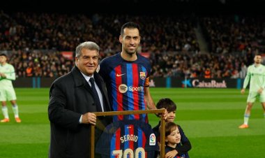 «لقد كانت رحلة لا تُنسى».. بوسكيتس يعلن نهاية مشواره مع برشلونة