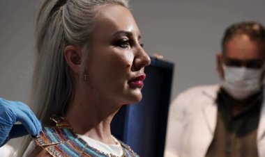 المطربة الأمريكية «آمون ستار» تستعد لحفل غنائي في القاهرة