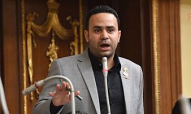 محمود بدر عن الاقتراض: «الحكومة بتقول عشانا عليك يا صندوق النقد»