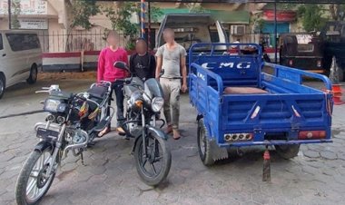 ضبط 5 عاطلين لقيامهم بسرقة الهواتف وعدادات المياه والدراجات النارية بالشرابية والشروق 