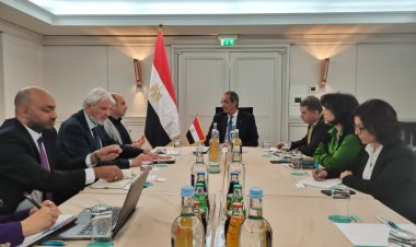 وزير الاتصالات يبحث مع مسئولى عدد من الشركات الألمانية تعزيز التعاون في مجال التكنولوجيا